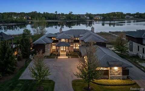 2657 TURTLE SHORES Drive, Bloomfield Hills, MI 48302