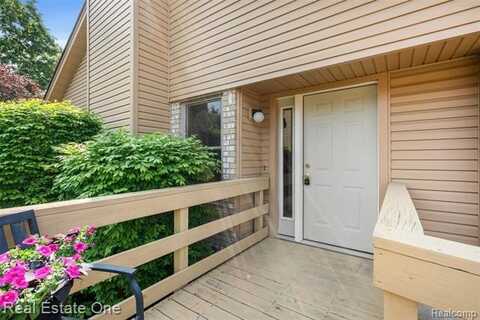 2343 Heritage Pointe Drive, Sterling Heights, MI 48314