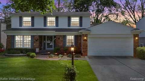 15565 Blue Skies Street, Livonia, MI 48154