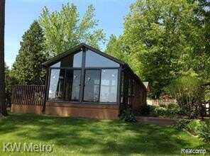 4555 Dora Lane, Lake Orion, MI 48359