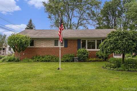 8231 Doncaster Drive, Sterling Heights, MI 48312