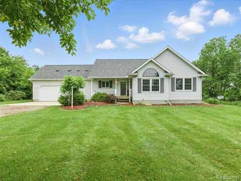 4979 N Branch Road, North Branch, MI 48461