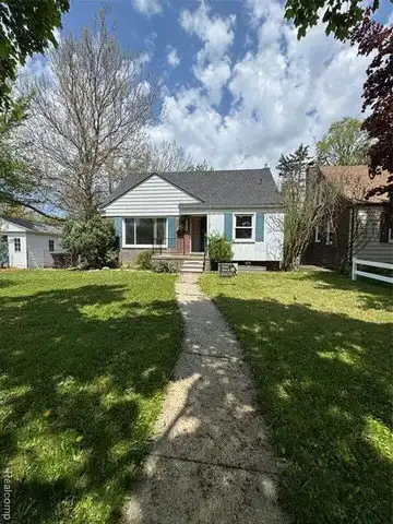 14070 Nadine Street, Oak Park, MI 48237
