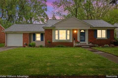 22810 Lilac Street, Farmington, MI 48336