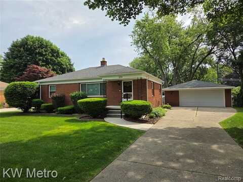 2370 Briggs Street, Waterford, MI 48329