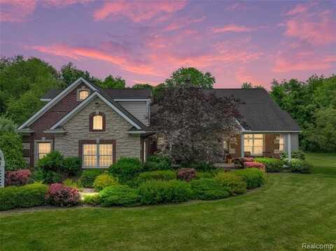 4245 Whittier Lane, Leonard, MI 48367