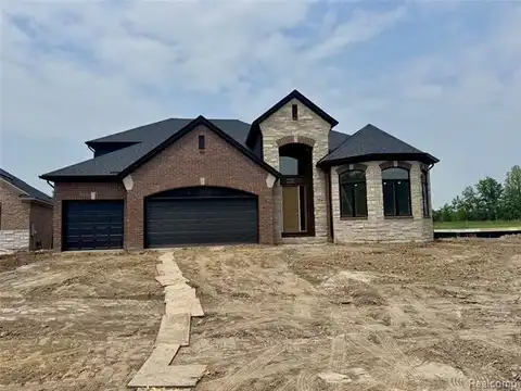 23021 Sawgrass Drive, Macomb, MI 48042