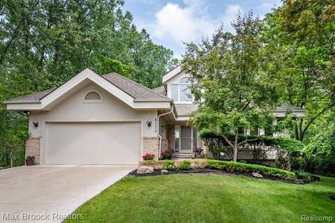 6524 Pleasant Lake Court, West Bloomfield, MI 48322