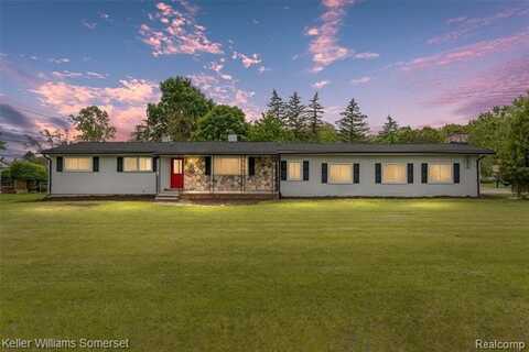 24891 Creekside Drive, Farmington Hills, MI 48336