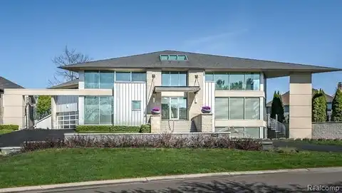 1363 Forest Bay Drive, Waterford, MI 48328