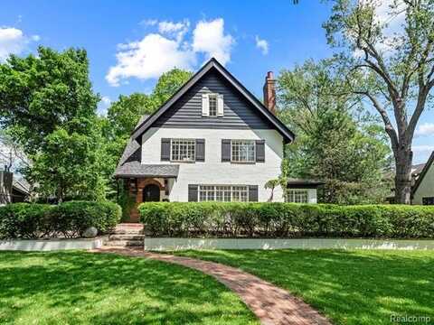 822 SUFFIELD Avenue, Birmingham, MI 48009