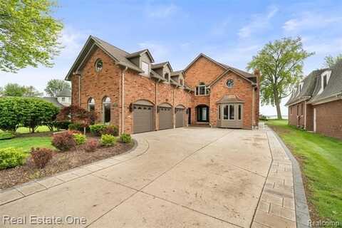 48556 Harbor Drive, Chesterfield, MI 48047