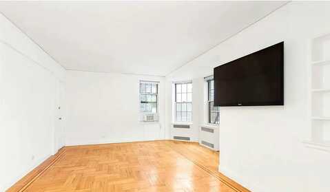 25 Minetta Lane, New York, NY 10012
