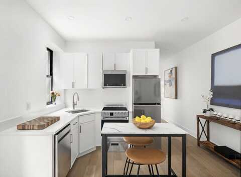 65 West 107th Street, New York, NY 10025