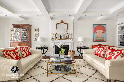 215 East 72nd Street, New York, NY 10021