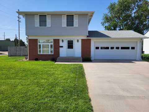 1310 Copeland Drive, Colby, KS 67701
