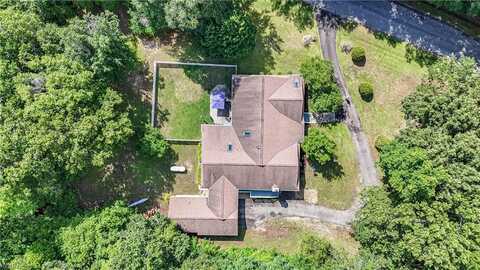 201 Colony Trail, Lanexa, VA 23089