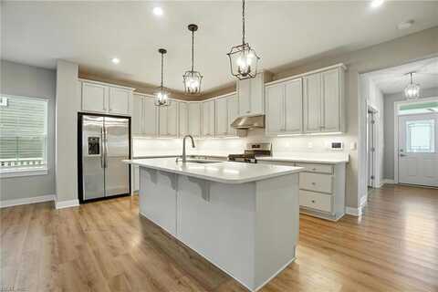 628 Horse Camp Lane, Chesapeake, VA 23323