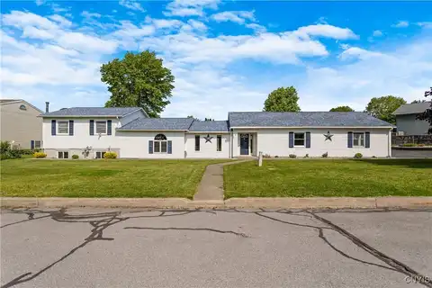 39 Eisenhower Avenue, Oswego, NY 13126