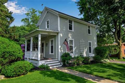 17 East Avenue, Le Roy, NY 14482