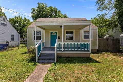 3505 Commonwealth Avenue, Portsmouth, VA 23707