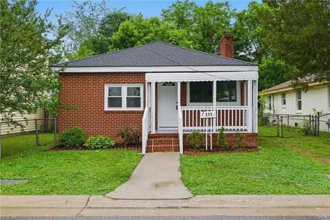 111 S Lloyd Street, Suffolk, VA 23434