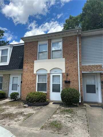 1571 Darren Circle, Portsmouth, VA 23701