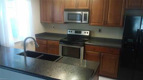 208 Henwick Court, Chesapeake, VA 23320