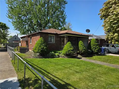 2595 Jerauld Avenue, Niagara Falls, NY 14305