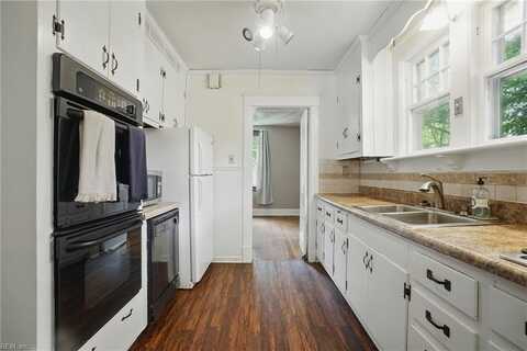 115 Maxwell Avenue, Portsmouth, VA 23702