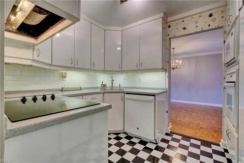 7320 Glenroie Avenue, Norfolk, VA 23505