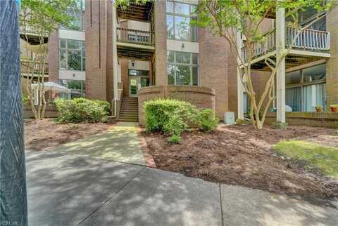 696 Mowbray Arch, Norfolk, VA 23507