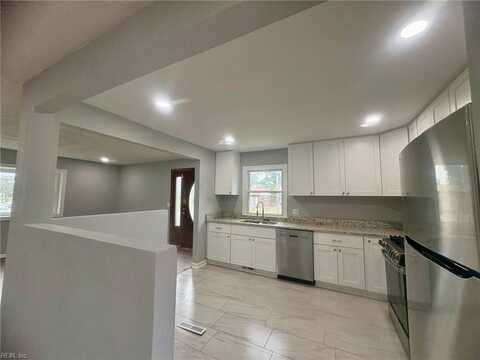 1303 Warfield Drive, Portsmouth, VA 23701