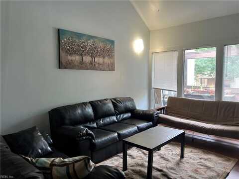 563 Ayrshire Way, Newport News, VA 23602