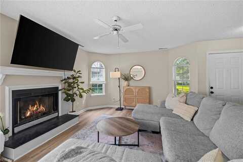 5113 Bardith Cir, Virginia Beach, VA 23455