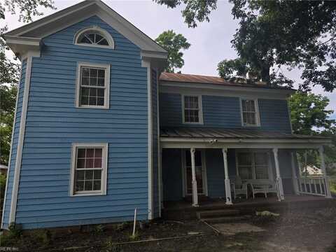 10740 Woods Cross Road, Gloucester, VA 23061