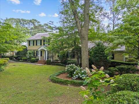 537 Cavalier Drive, Virginia Beach, VA 23451