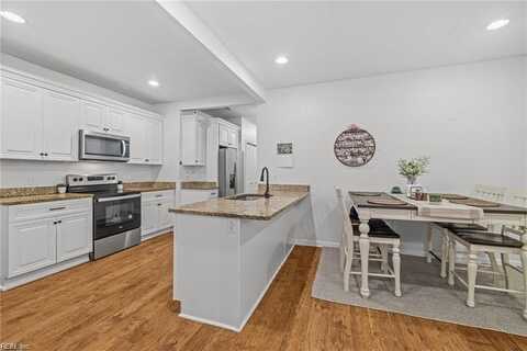 625 W 34th Street, Norfolk, VA 23508