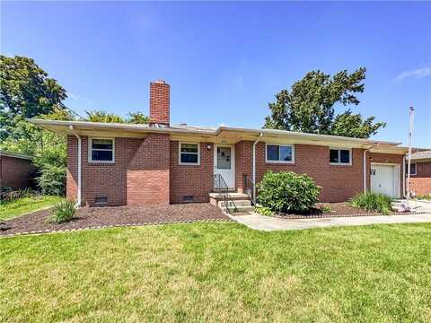 845 Hopwood Lane, Virginia Beach, VA 23455