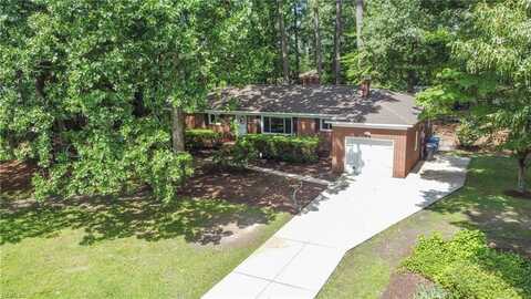 709 Wolfsnare Crescent, Virginia Beach, VA 23454