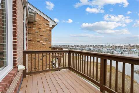 367 Mainsail Drive, Hampton, VA 23664
