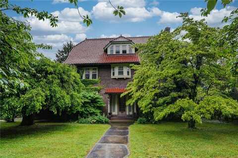 20 Seneca Parkway, Rochester, NY 14613