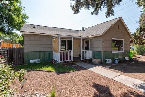 106 NW CANYON DR, Redmond, OR 97756