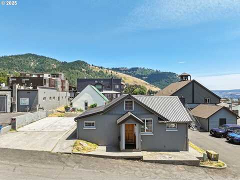 120.5 N MAIN AVE, White Salmon, WA 98672
