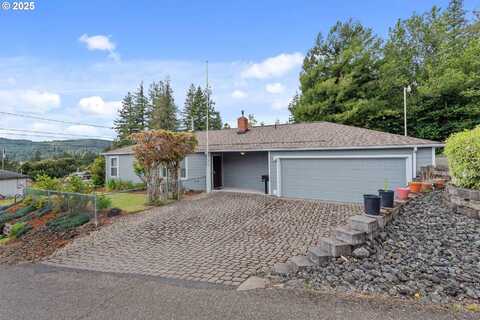 808 E 14TH ST, Coquille, OR 97423