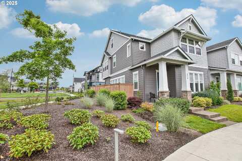 7579 SE KILCHIS LN, Hillsboro, OR 97123