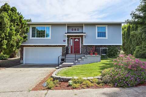 620 SHERMAN DR, The Dalles, OR 97058