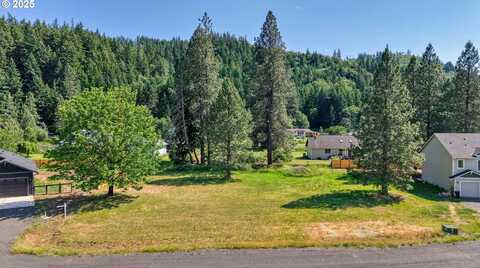 16 Taryn CT, White Salmon, WA 98672