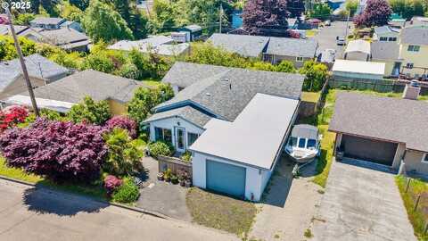 2745 34TH ST, Coos Bay, OR 97420