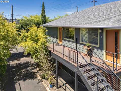 1912 SE 11TH AVE, Portland, OR 97214